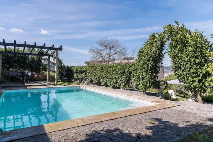 Pequena Casa Rustica Com Piscina Villa Penafiel Luaran gambar
